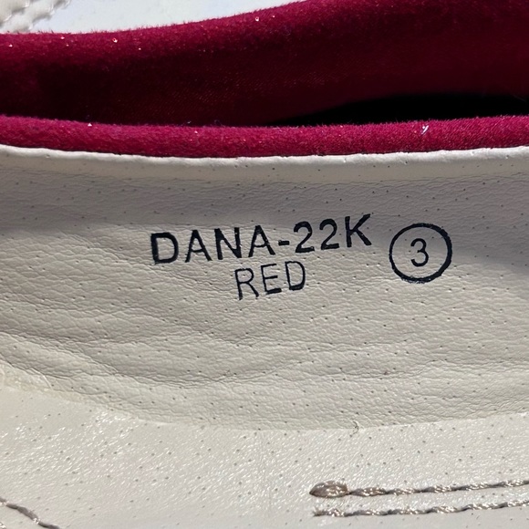 Bella Marie “Dana” Red Shimmer Ballet Flats | Size 3 - Picture 12 of 17